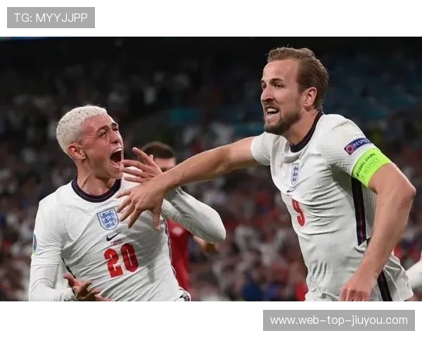 凯恩中场穿插接应打穿对手防线:以场上节拍改变你的训练与生活