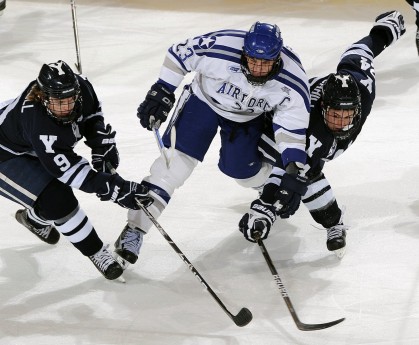 九游电子竞技-中国足球年度球员成长曲线与战术应用匹配，中国足球球员数据