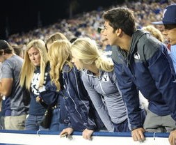 九游app官方下载-五大联赛转会行情：豪门疯狂掘金春季市场，五大联赛之外的豪门